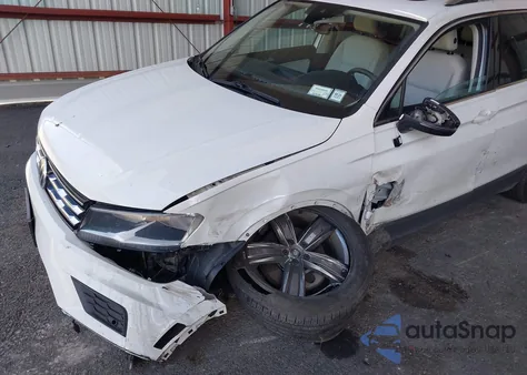 2021 Volkswagen Tiguan 2.0T Se/2.0T Se R-Line Black/2.0T Sel из США, поврежденный, VIN 3VV2B7AX1MM024173